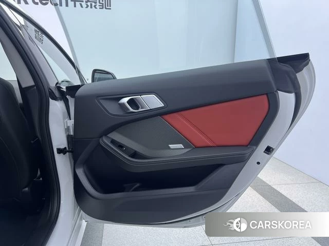 BMW 2 series id 3944984 из Китая 29