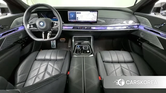 BMW i7 (G70) id 3507786 из Кореи 17