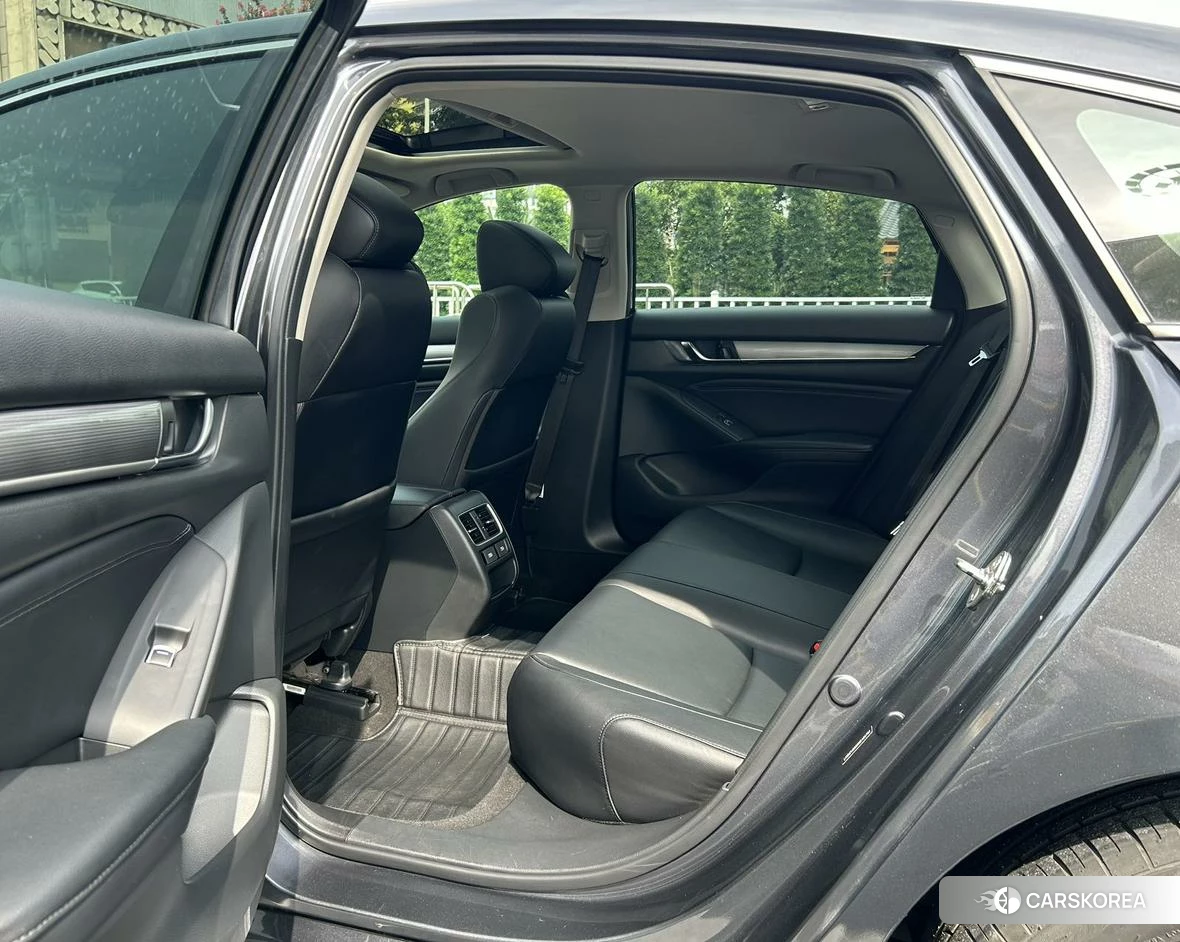 Honda Accord id 4454760 из Китая 18