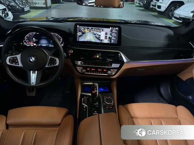 BMW 5 Series (G30) id 4249955 из Кореи 17