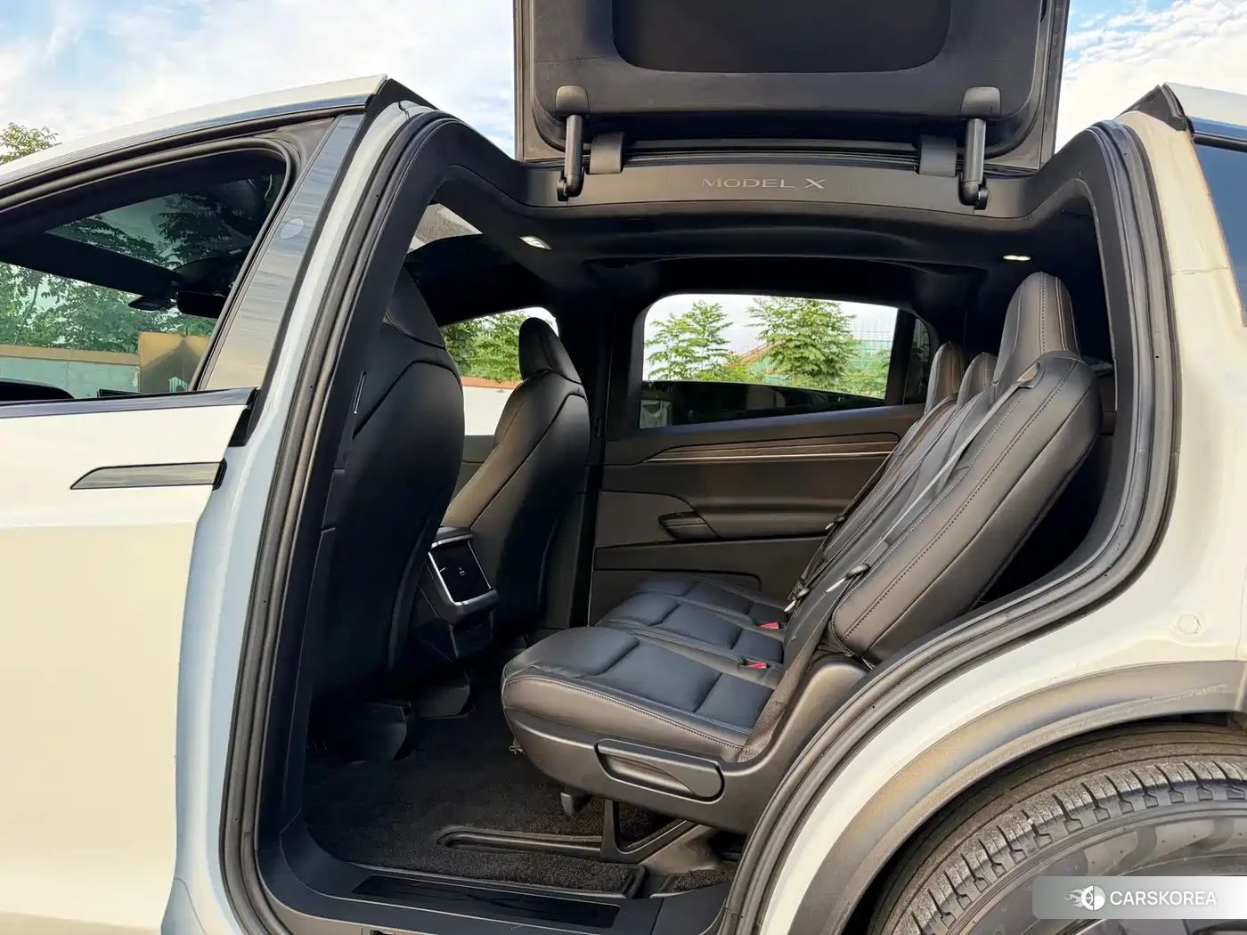Tesla Model X id 4545634 из Китая 30