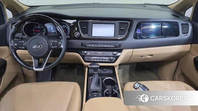Kia The New Carnival id 4508569 из Кореи 29
