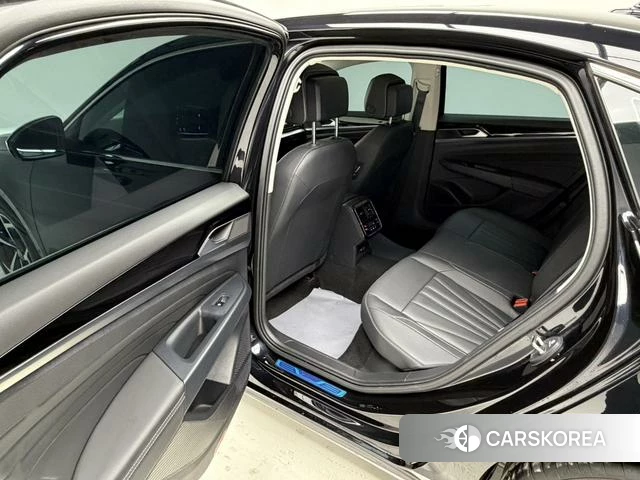 Volkswagen Passat id 4321091 из Китая 14