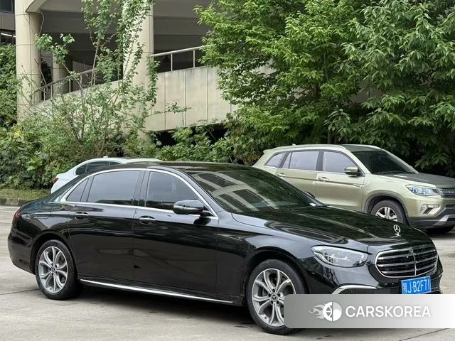 Mercedes-Benz E-class id 4255904 из Китая 7