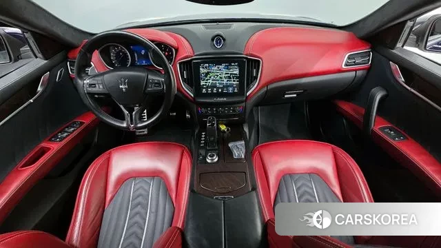 Maserati Ghibli id 3284141 из Кореи 17