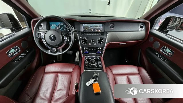 Rolls-Royce Cullinan id 4294720 из Кореи 17
