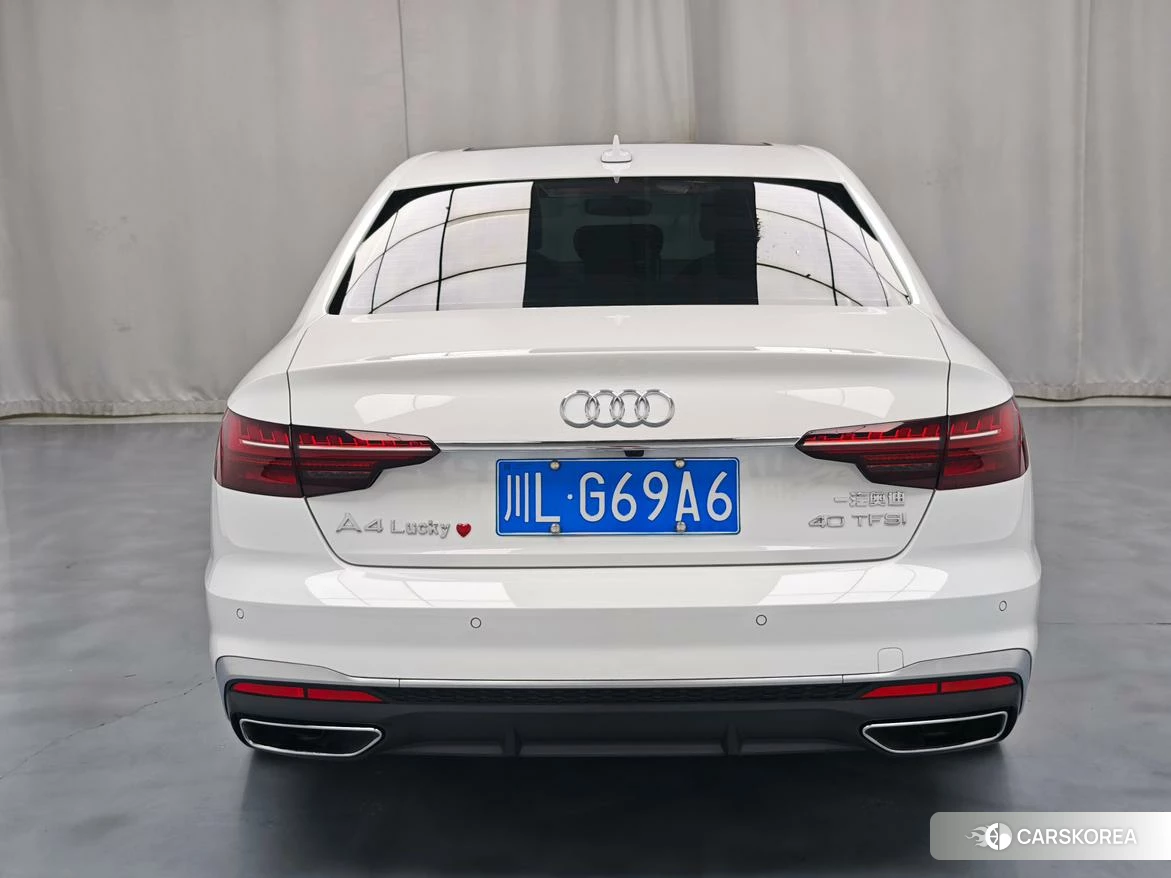Audi A4L id 4468051 из Китая 14