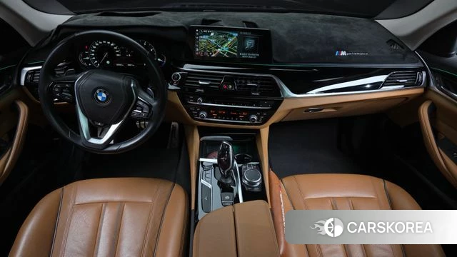 BMW 5 Series (G30) id 3925091 из Кореи 17