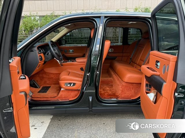 Rolls-Royce Cullinan id 4585124 из Кореи 15