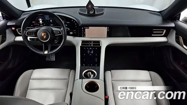 Porsche Taycan id 2838065 из Кореи 17