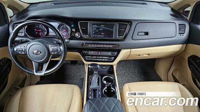 Kia The New Carnival id 2370143 из Кореи 17