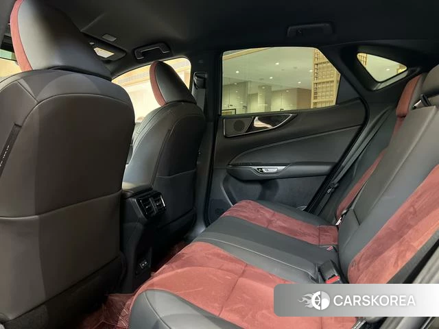 Lexus NX id 4262177 из Китая 14