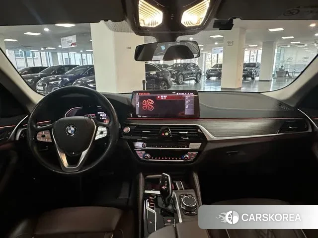 BMW 5 Series (G30) id 3448884 из Кореи 17