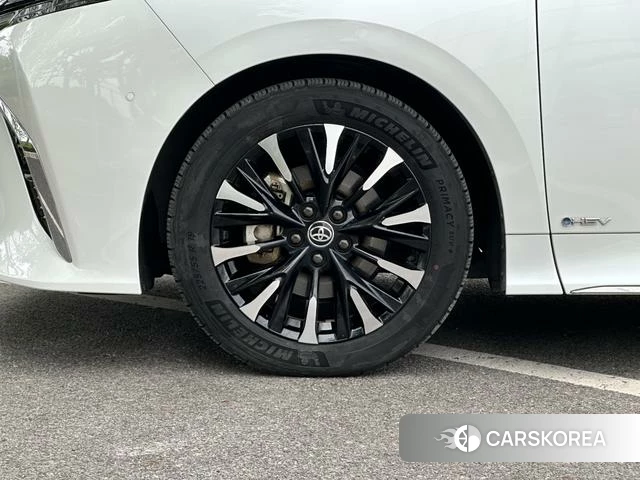Toyota Elfa id 4314816 из Китая 26