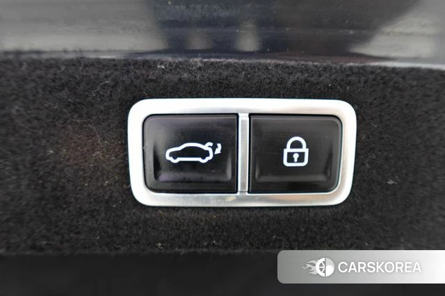 Hyundai Grandeur (GN7) id 3964295 из Кореи 17