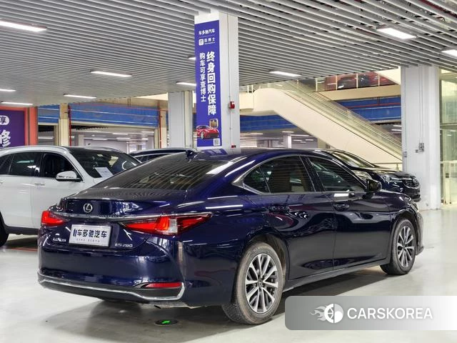 Lexus ES id 4321377 из Китая 8