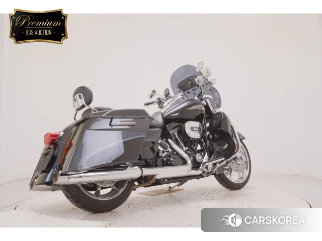 Harley-Davidson Road King Custom FLHRSE1800CVO 2013 из Японии, фото 5