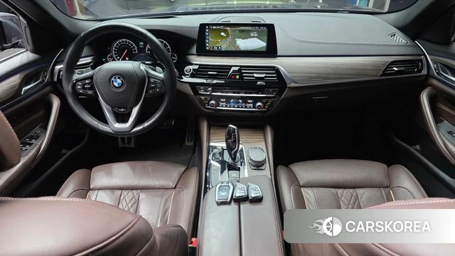 BMW 5 Series (G30) id 4694226 из Кореи 29