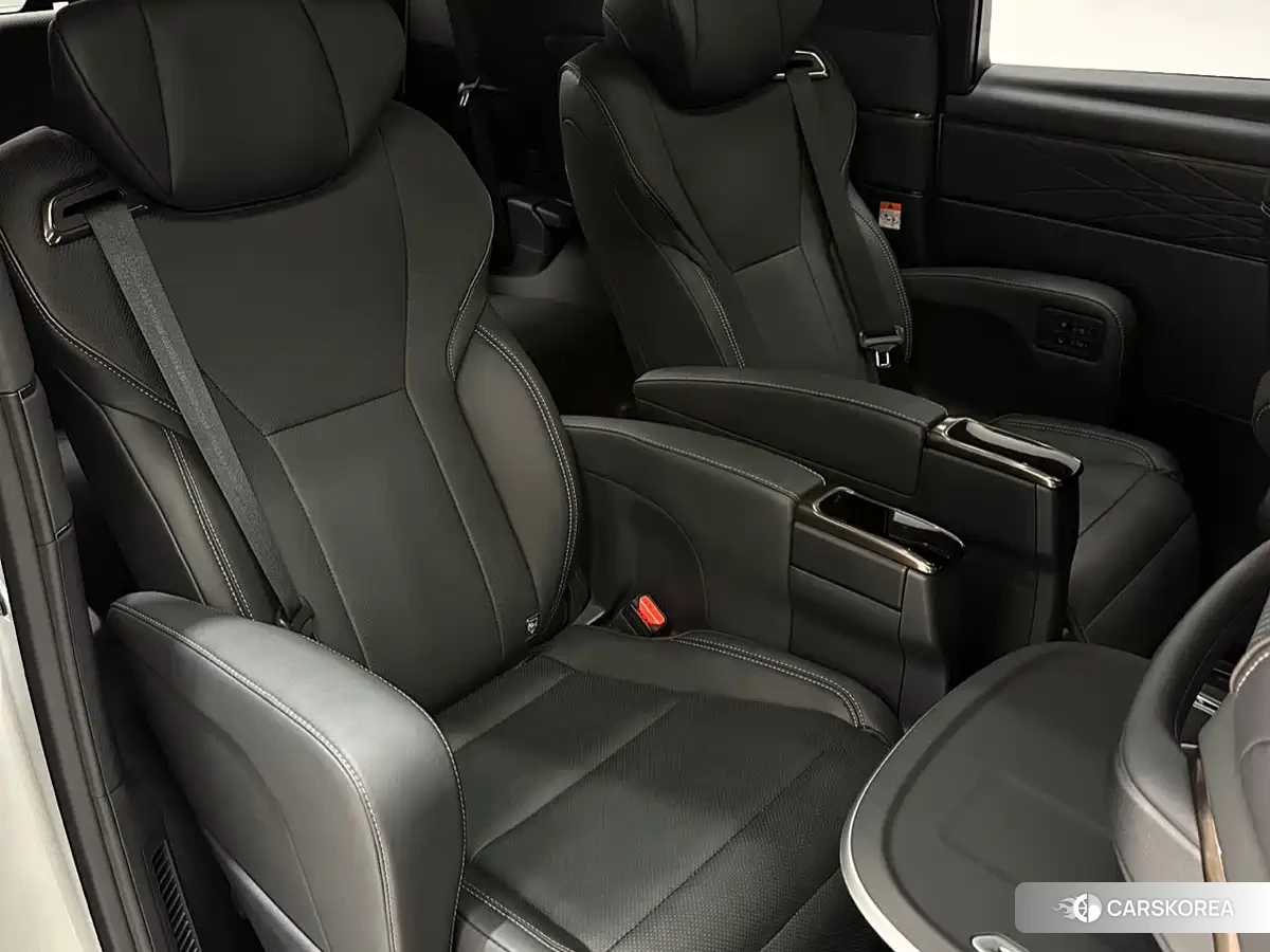 Toyota Alphard id 4538611 из Китая 7