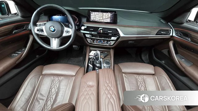 BMW 5 Series (G30) id 4872842 из Кореи 17