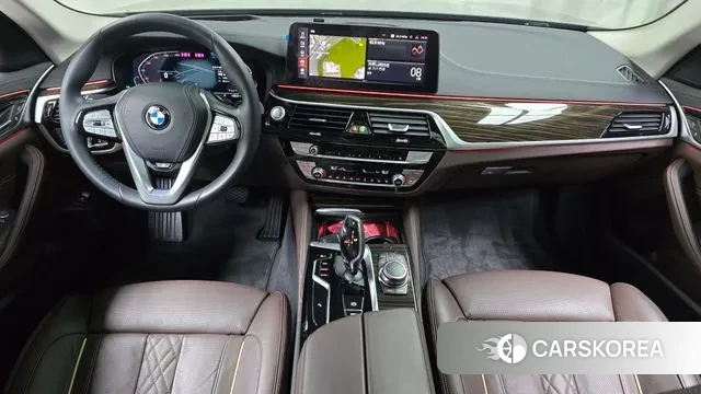 BMW 5 Series (G30) id 3016716 из Кореи 17