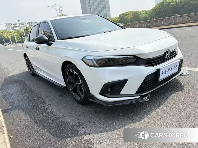Honda Civic id 4257990 из Китая 9