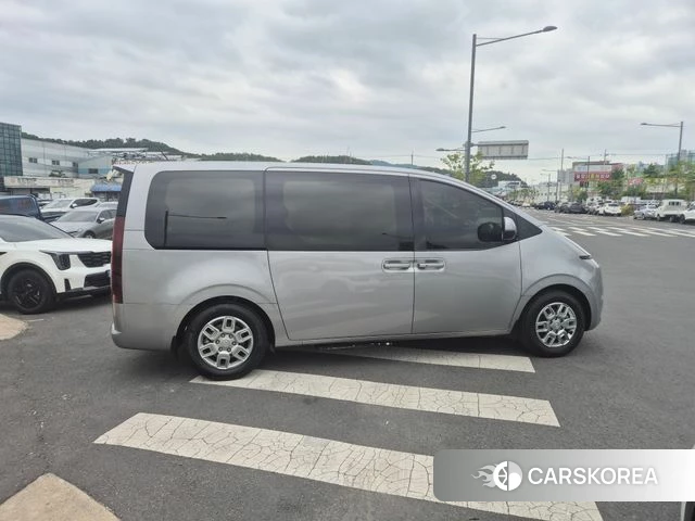 Hyundai Staria id 4453248 из Кореи 14