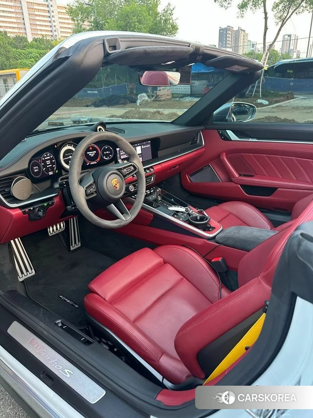 Porsche 911(992) id 4547740 из Кореи 17