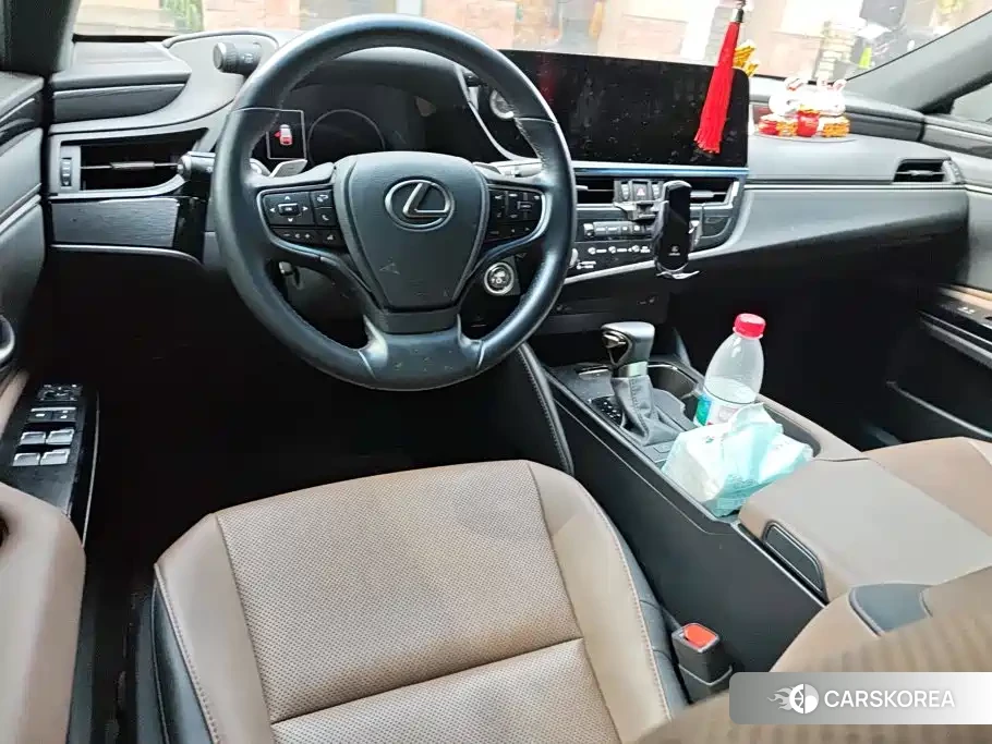 Lexus ES id 4600608 из Китая 13