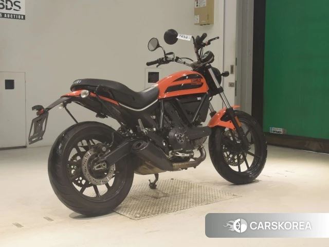 Ducati SCRAMBLER SIXTY2 2016 из Японии, фото 5
