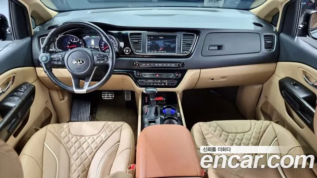 Kia The New Carnival id 2342440 из Кореи 17