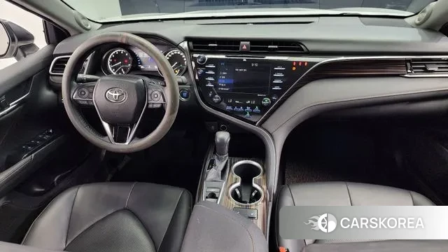 Toyota Camry (XV70) id 3061036 из Кореи 17