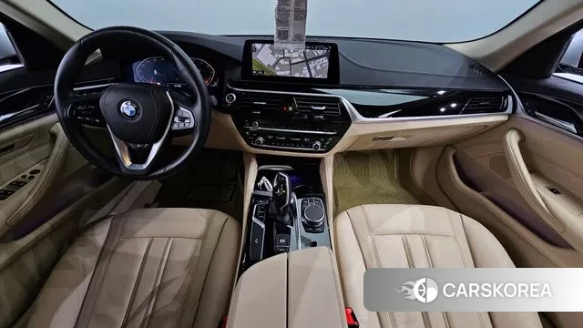 BMW 5 Series (G30) id 2976666 из Кореи 17