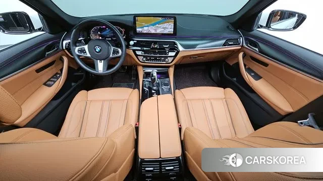 BMW 5 Series (G30) id 3058165 из Кореи 17