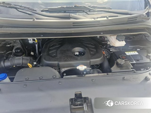 Hyundai The New Grand Starex id 4688849 из Кореи 10