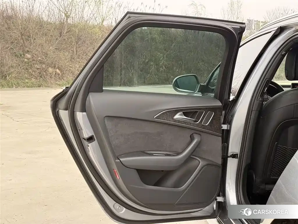Audi A6 id 4669388 из Китая 7