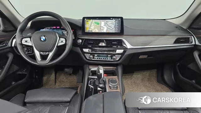 BMW 5 Series (G30) id 3512613 из Кореи 17