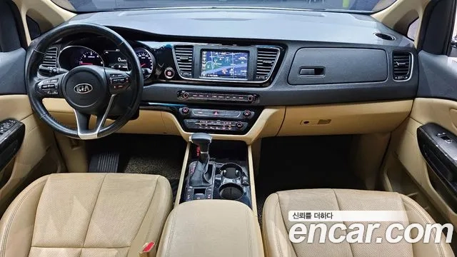 Kia The New Carnival id 2881620 из Кореи 17