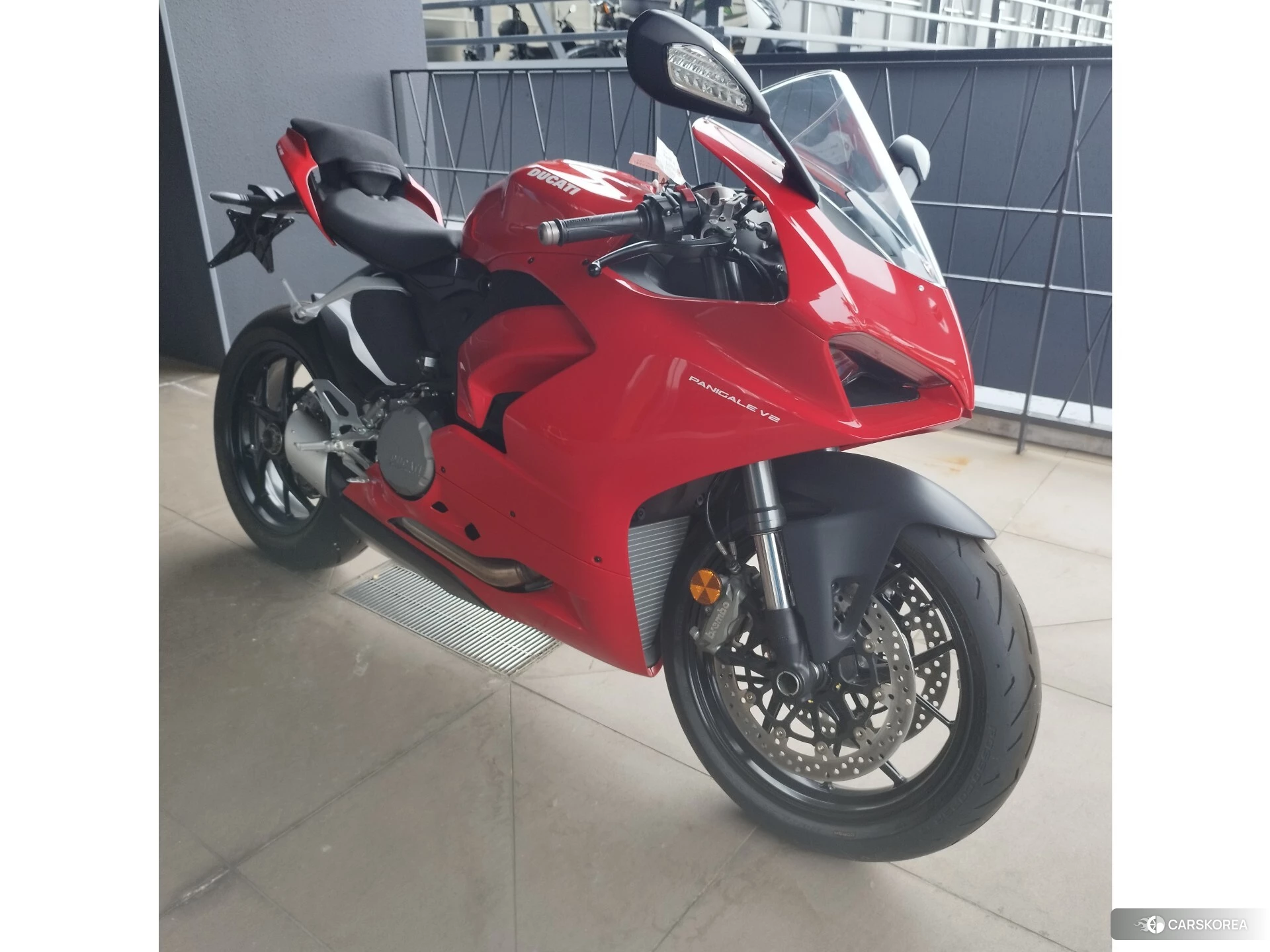 Ducati PANIGALE V2 id 3950560 из Японии 8