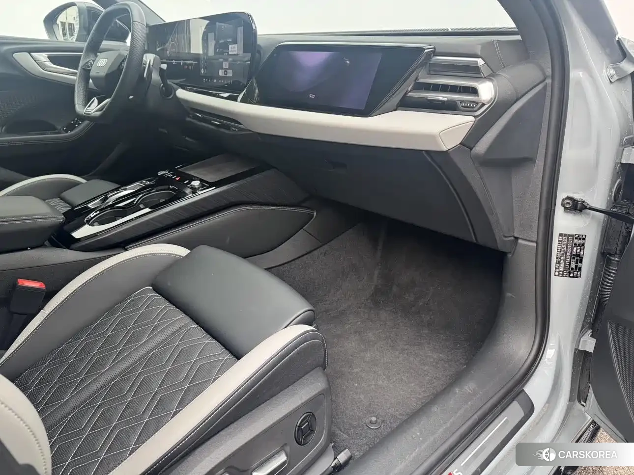 Audi A5L id 4589503 из Китая 25
