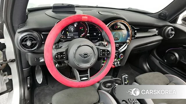 Mini Cooper S id 3437750 из Кореи 17