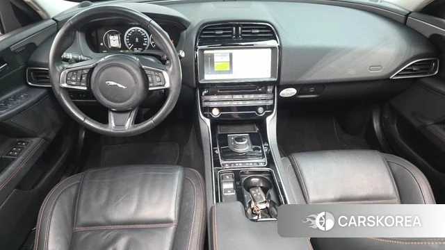 Jaguar XE id 4638145 из Кореи 27
