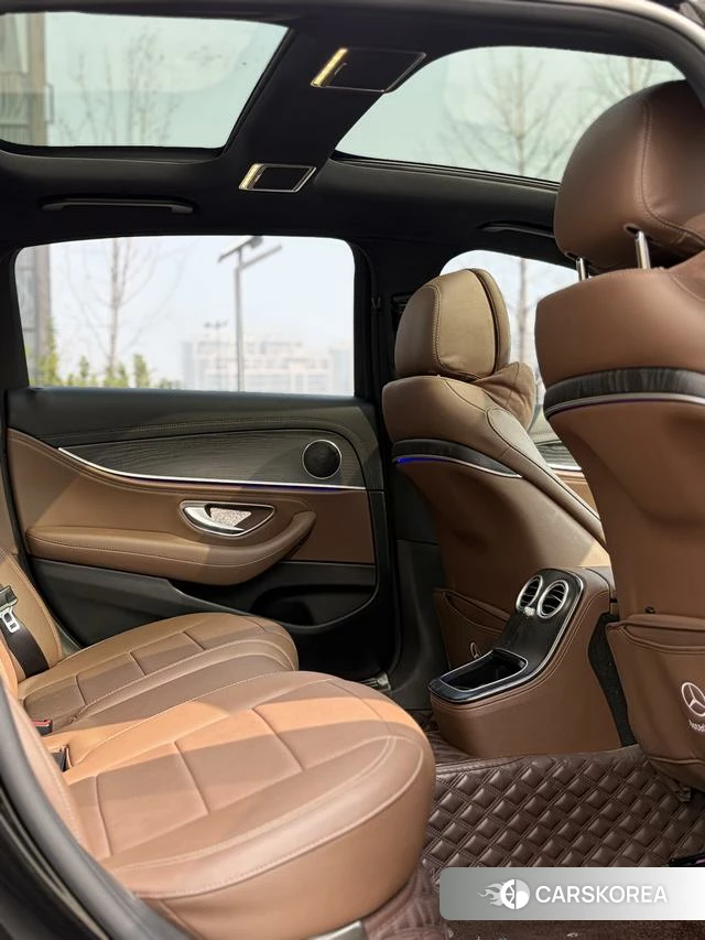 Mercedes-Benz E-class id 4260511 из Китая 20