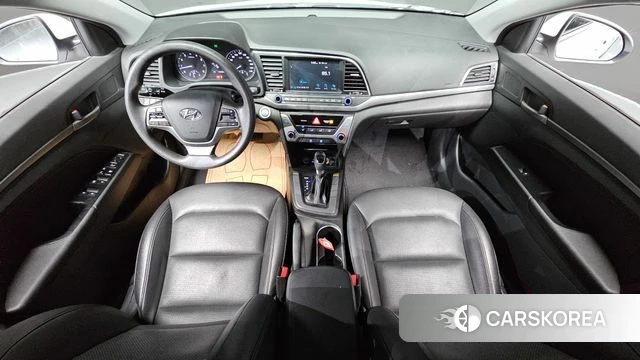 Hyundai Avante AD id 3796169 из Кореи 17