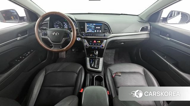 Hyundai Avante AD id 4378068 из Кореи 17