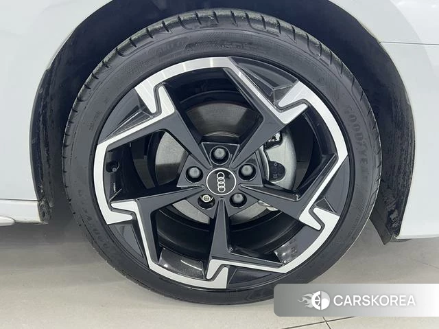 Audi A3 id 4258418 из Китая 23