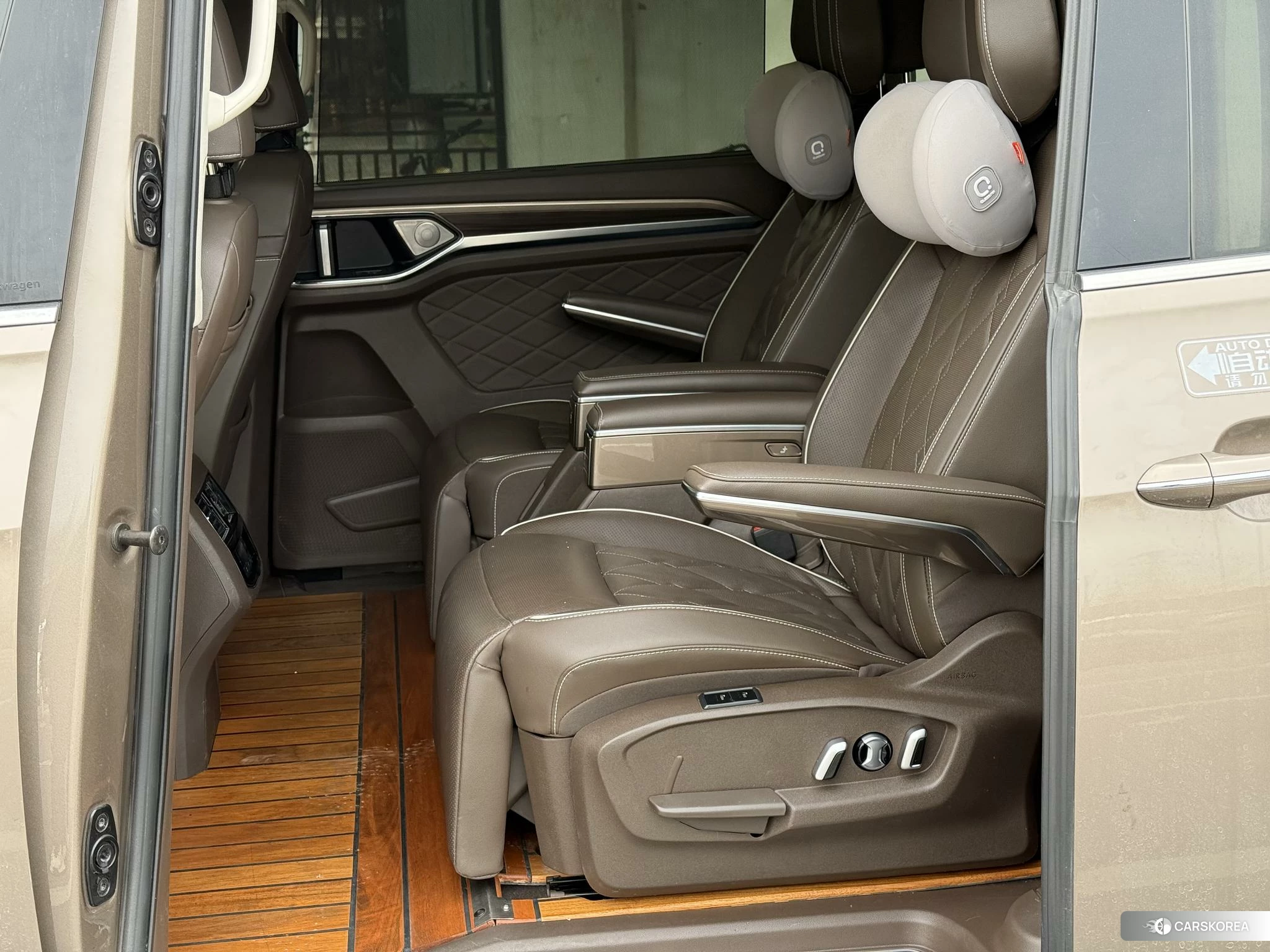 Volkswagen Weiran id 4467859 из Китая 13