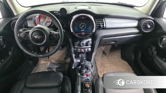 Mini Cooper D id 4751106 из Кореи 31