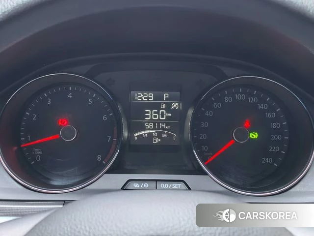 Volkswagen Bora id 4258093 из Китая 12