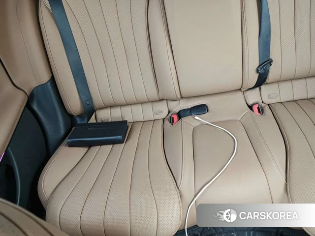 Mercedes-Benz E-class id 4342241 из Китая 24
